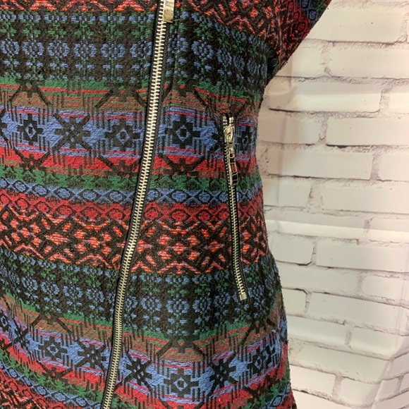 Maakif Vintage Southwest Style Sleeveless Zip Up Vest - Picture 3 of 8